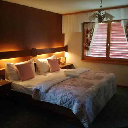 Touristen-chalet Hotel Loèche-les-Bains