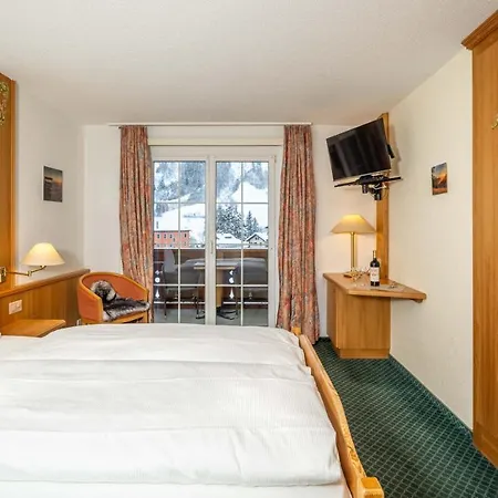 Touristen-chalet Hotel 3*