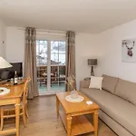 Touristen-chalet Szálloda