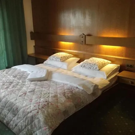 Touristen-chalet لوكباد