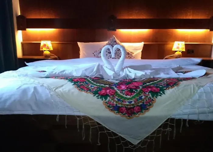 Touristen-chalet فندق لوكباد