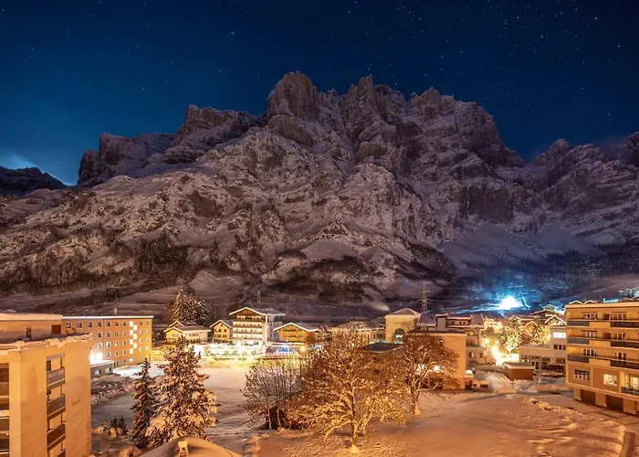 Touristen-chalet فندق لوكباد